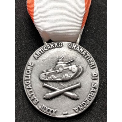 Medaille XXXII Panzerabwehr Grenadiere Bataillon von Sardinien - Russische Front 1942-43