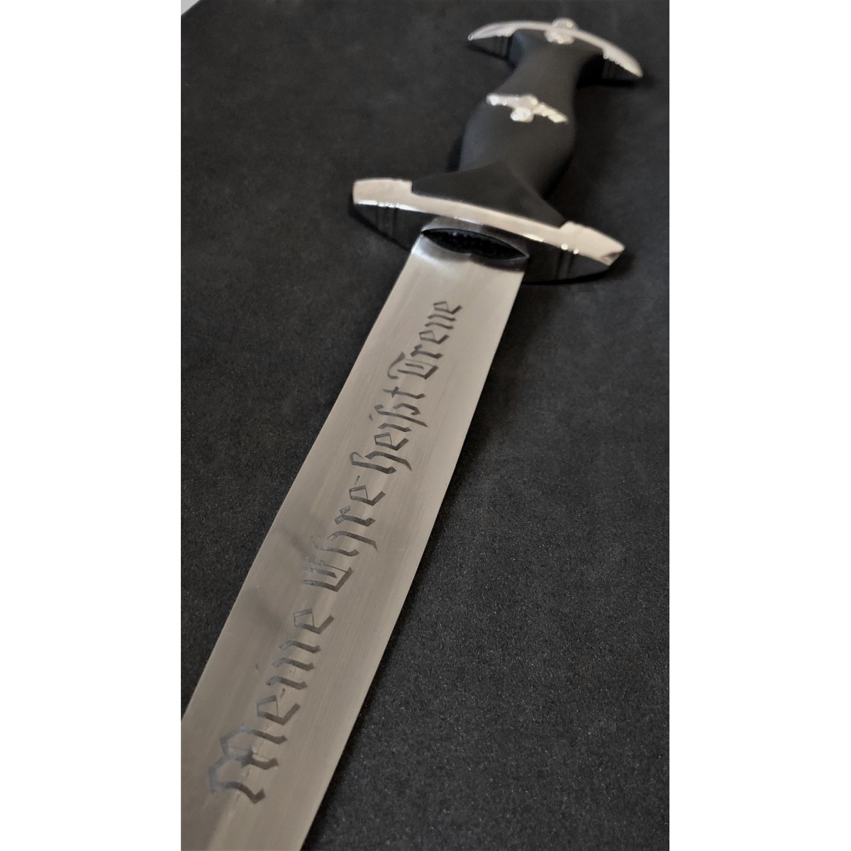 Messer ehre blut replica und HJ Fahrtenmesser