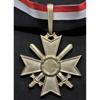 Croce di Cavaliere della Croce al Merito di Guerra - con Spade (Oro)