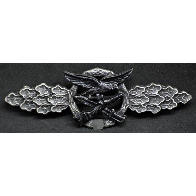 Close Combat Clasp (Silver)