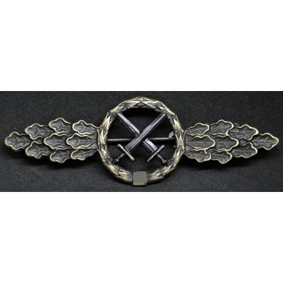 Front Flying Clasp for Air to Ground Support Fighters (Bronze)