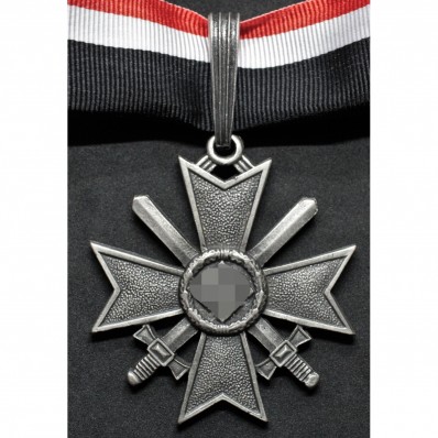 Croce di Cavaliere della Croce al Merito di Guerra - con Spade (Argento)