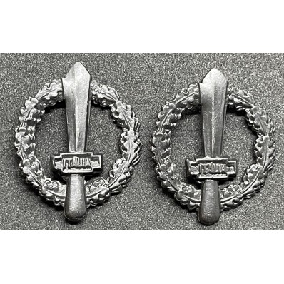 Insignia - Dagger (Couple)