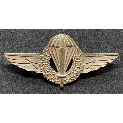 Postwar Italian Paratroopers Badge