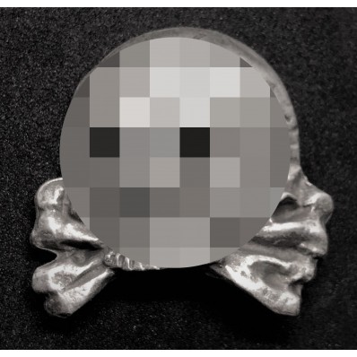Totenkopf Mützenabzeichen