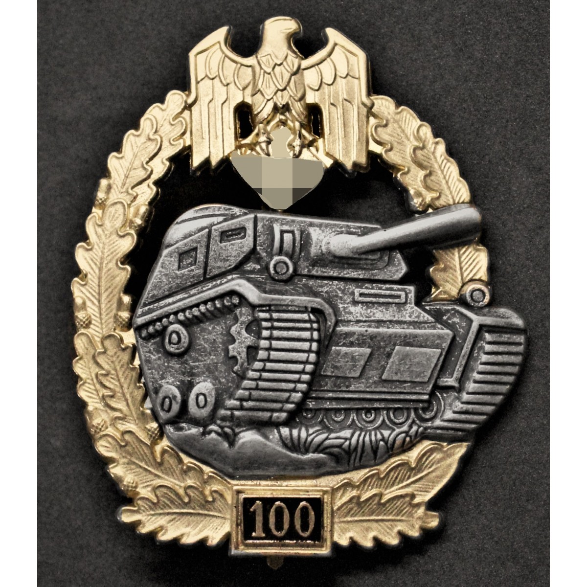 Panzer Badge - 100 Assaults - War Militaria
