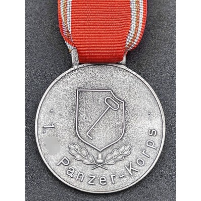 Medaglia "1. SS-Panzerkorps" (con aggancio variante)