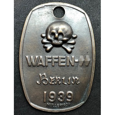 Piastrina Di Riconoscimento Delle SS "Berlin 1939"