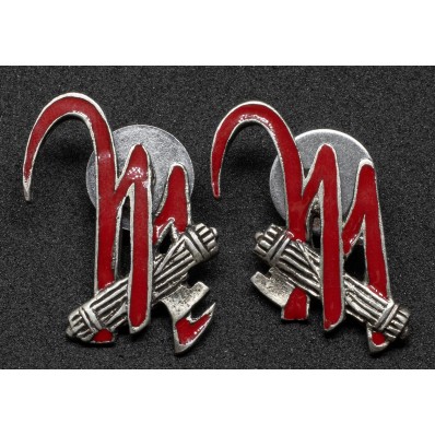 Collar Tabs Badges - "M" Battalion (with screw)