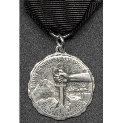Medal of the III CC.NN. Division “XXI Aprile”