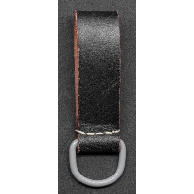 Schwarze Koppelschlaufe aus Leder mit feldgrauem D-Ring