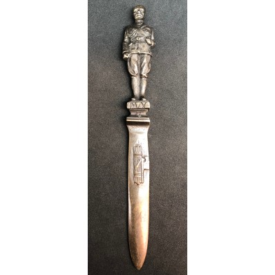 Papiermesser von Mussolini