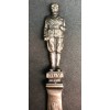 Papiermesser von Mussolini