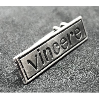 "Vincere" Abzeichen der faschistischen Bewegung
