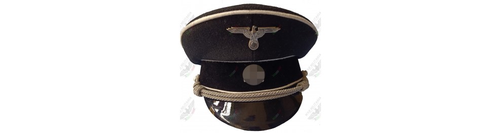 Schirmmützen und Hüte