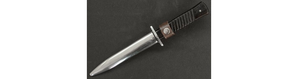 Daggers and Knives (Ornamental)